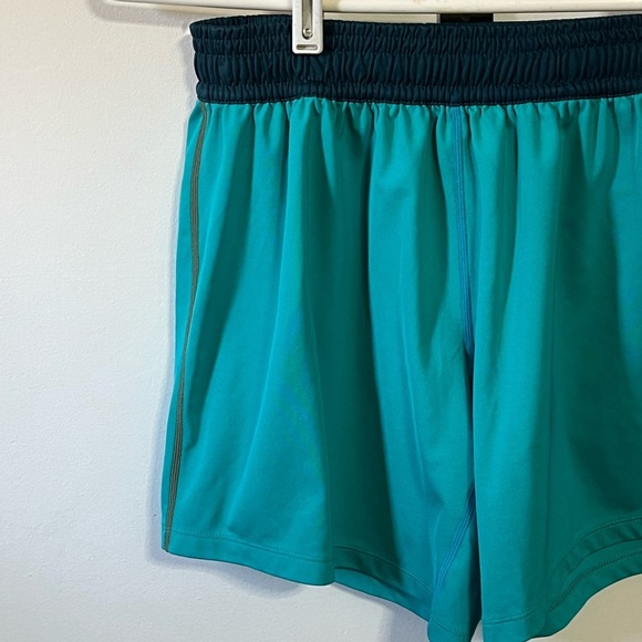 Nike Sri Fit Shorts Sz Small - Picture 3 of 9